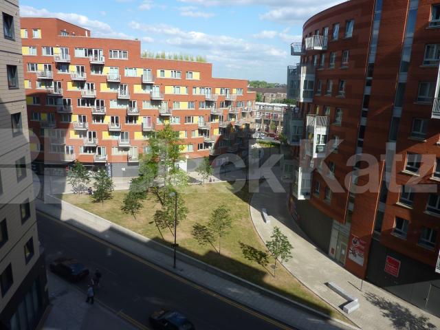 			MODERN DEVELOPMENT, 2 Bedroom, 1 bath, 1 reception Flat			 Hornsey Street, HOLLOWAY